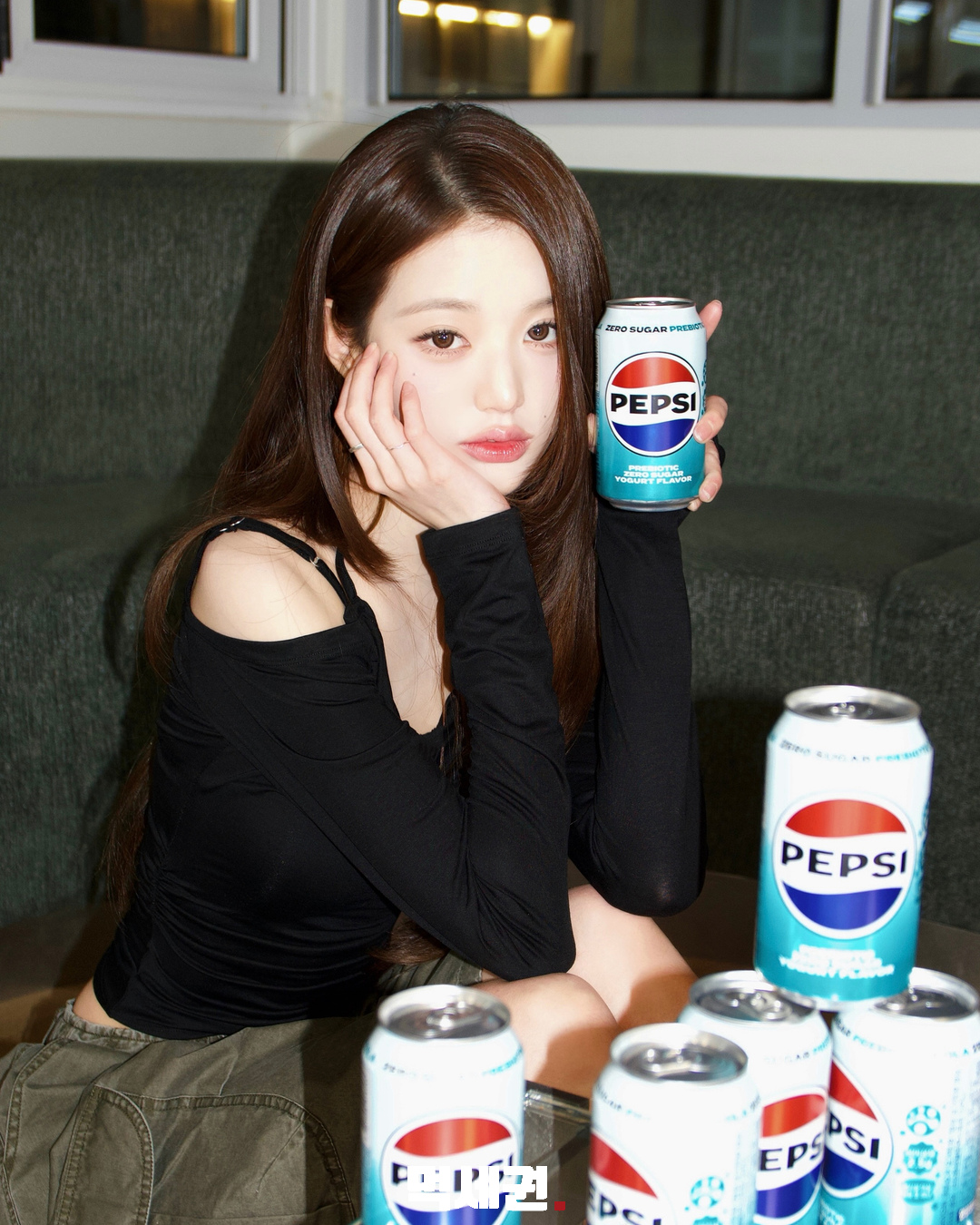 장원영 사진 속 민트색 캔…펩시 요거트향 신제품에 관심 8 장원영이 스포한 펩시 요거트향 — 펩시 원본 사진 7