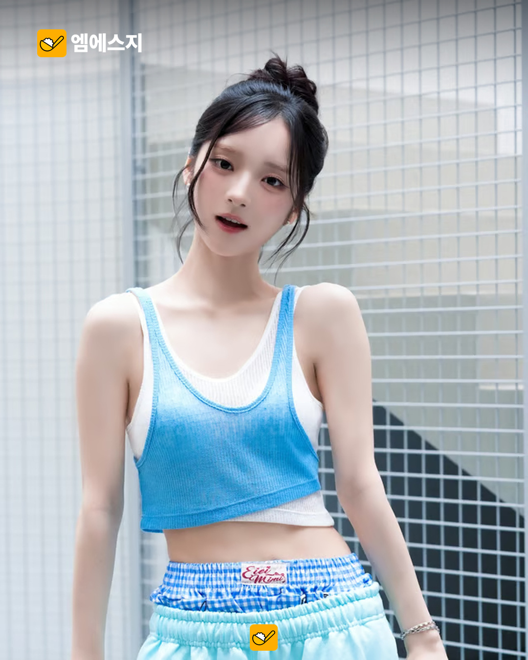 아이칠린 J 성수동 일화…이지·주니·예주의 거리 콘텐츠 화제 2 아이칠린 J 이지 실제 공식 콘셉트 자료사진