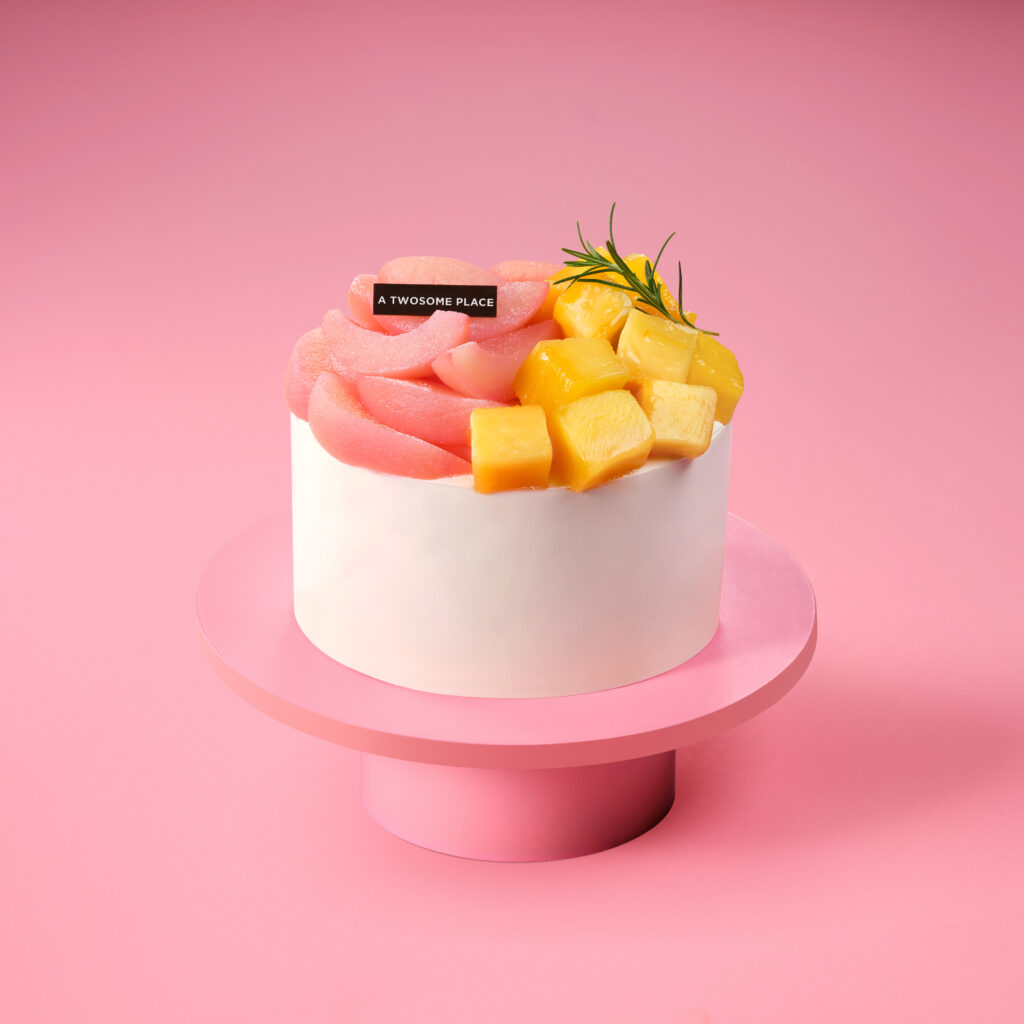 "비주얼 끝판왕" 투썸플레이스, 사계절 과일 디저트 '과일생' 라인업 확대, 가격 및 예약 방법 총정리 7 사진자료 과일생 듀오 홀