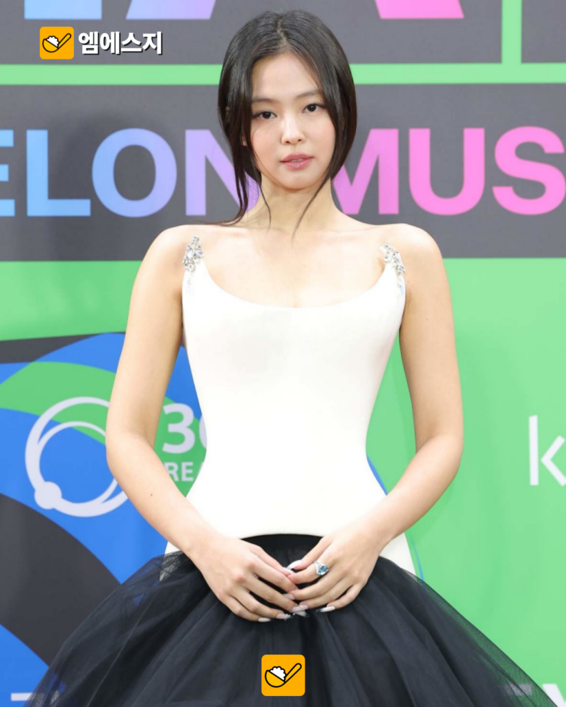 제니, AI 조작 의혹 영상 확산에 칼 뺐다…“선처 없다”, 28일 ‘Fallen Angel’ 컴백 5 008 37
