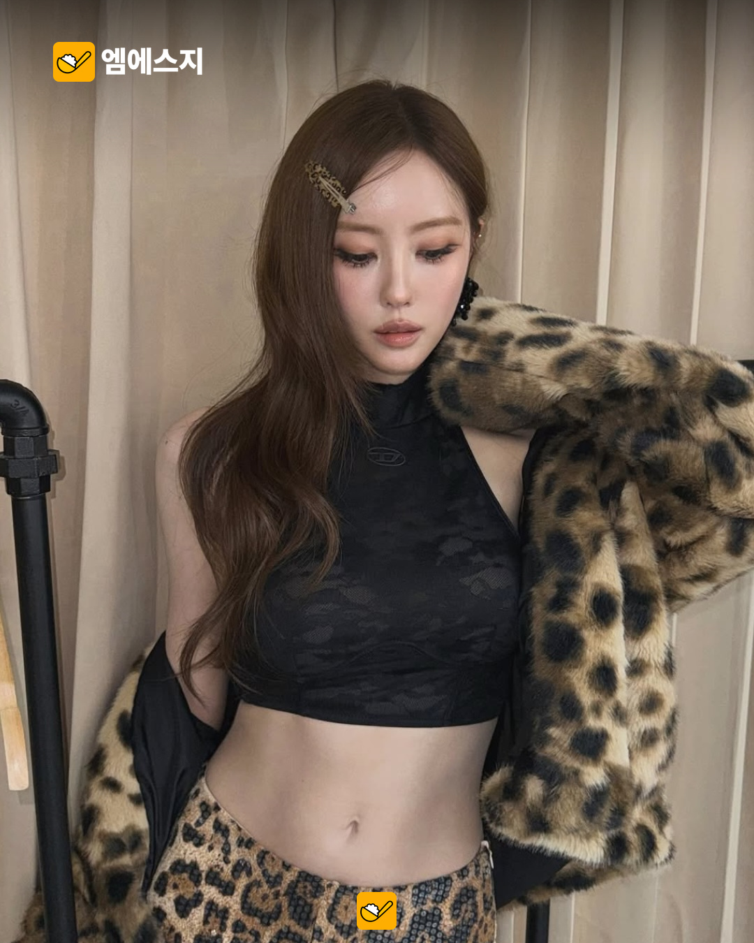 효민의 서로 다른 실제 공연 준비 사진