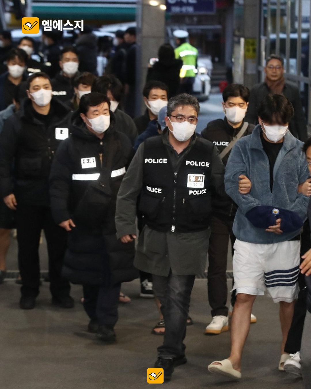 이재명 대통령, 초국가범죄 조직 끝까지 추적 강조…SNS서 대응 성과 언급 4 원문에 실린 실제 범죄 대응·송환 자료사진