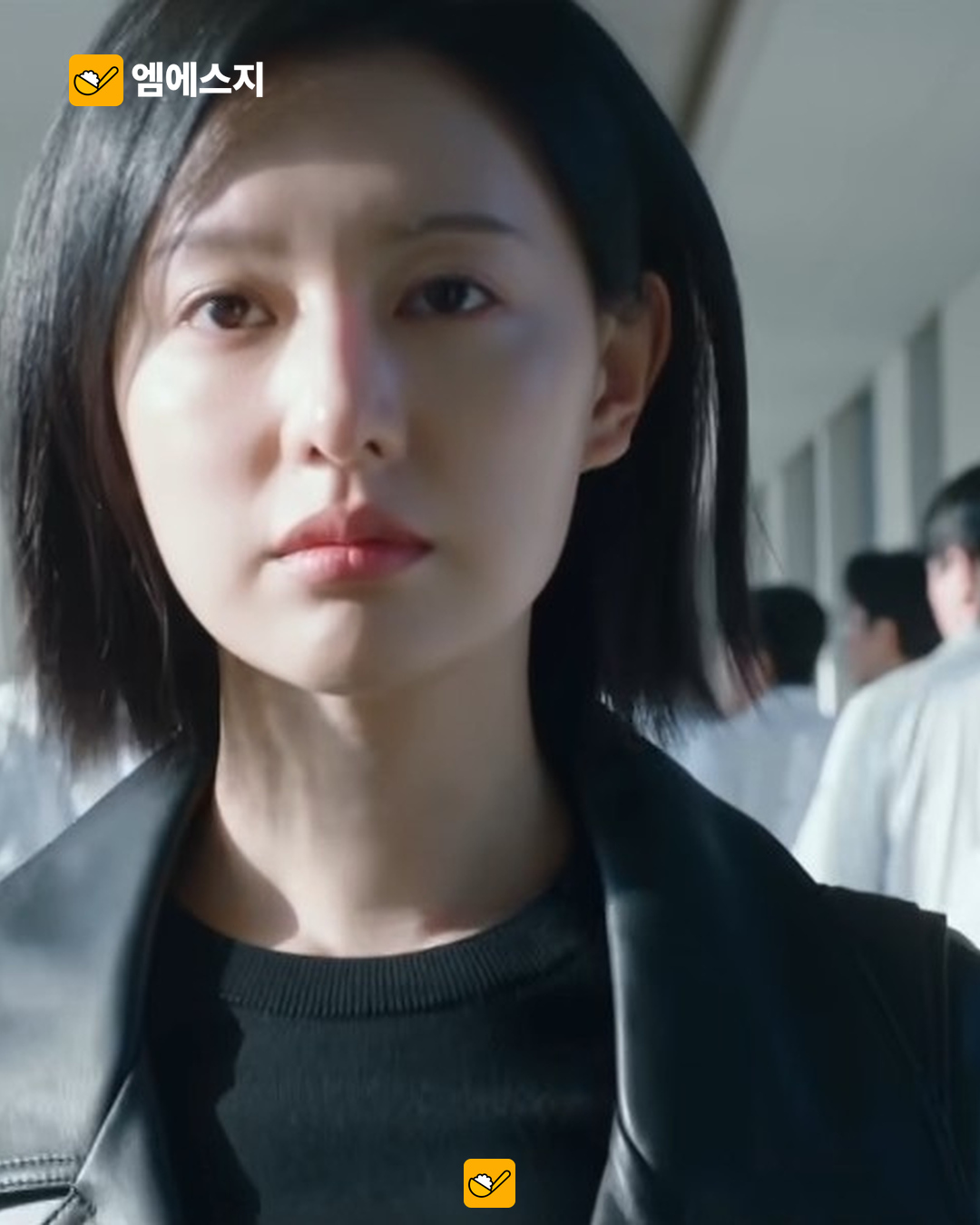 ‘닥터X’ 김지원의 병원 복도 장면.