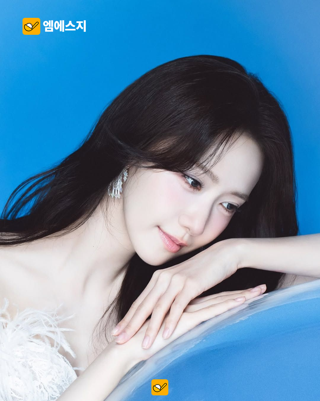소녀시대 8명 시즌그리팅으로 다시 모였다…데뷔 20주년 앞둔 단체·멤버 사진 본문 사진 7